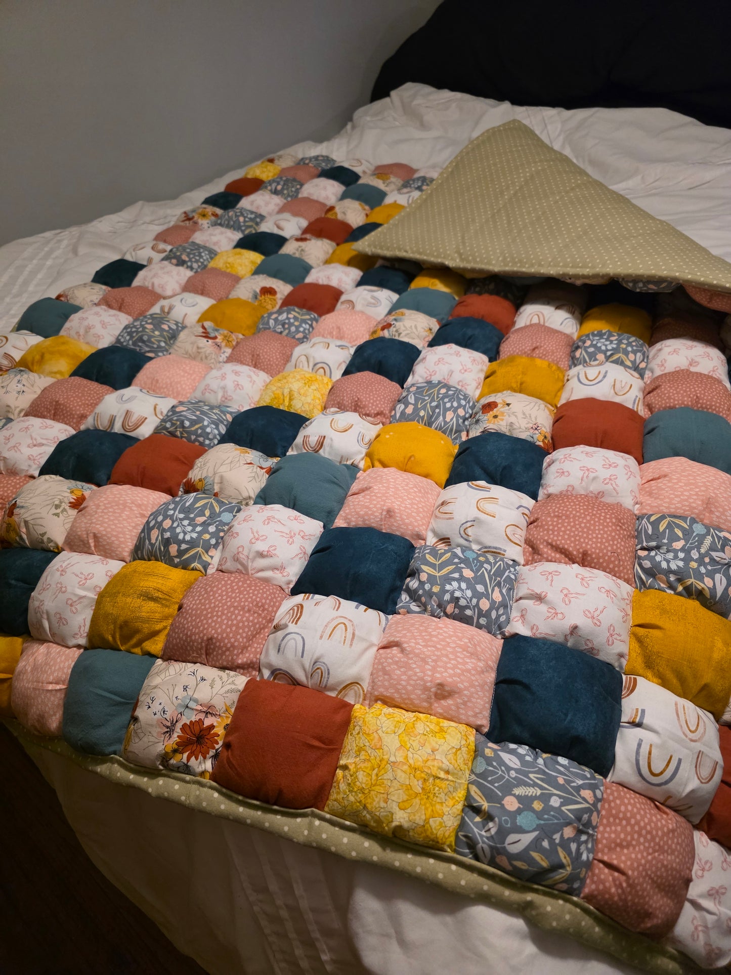 Golden Meadow Puffy Quilt